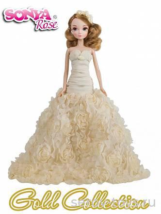 Кукла Соня "Золотая коллекция" R4323N Цветочный сон